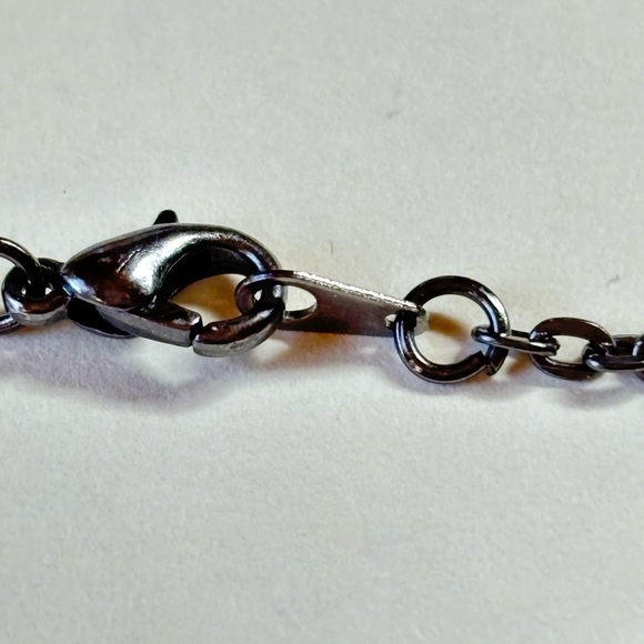 Red/Siam Swarovski Crystal Necklace -NWT - Picture 7 of 8